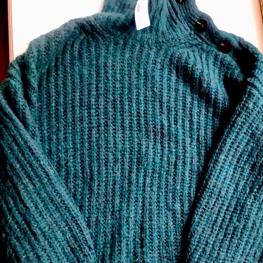 I crew turquoise sweater with buttons NWT